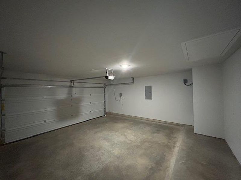 Spacious, unfurnished interior of a new home in Cornerstone, Rockdale (Image 7).