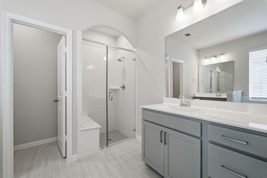 Furnished interior view inside a new home in Mulberry Farms, Santa Fe (Image 4).