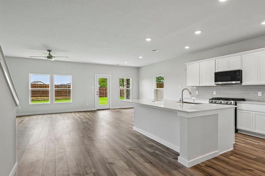 Image 35 of a home in Lone Oak.
