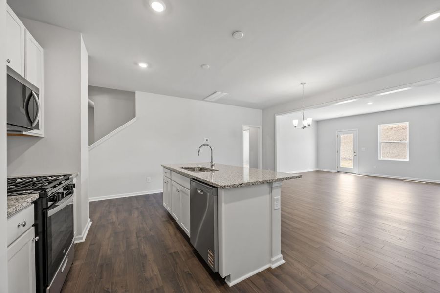 4br New Home in York, SC.  - Slide 7