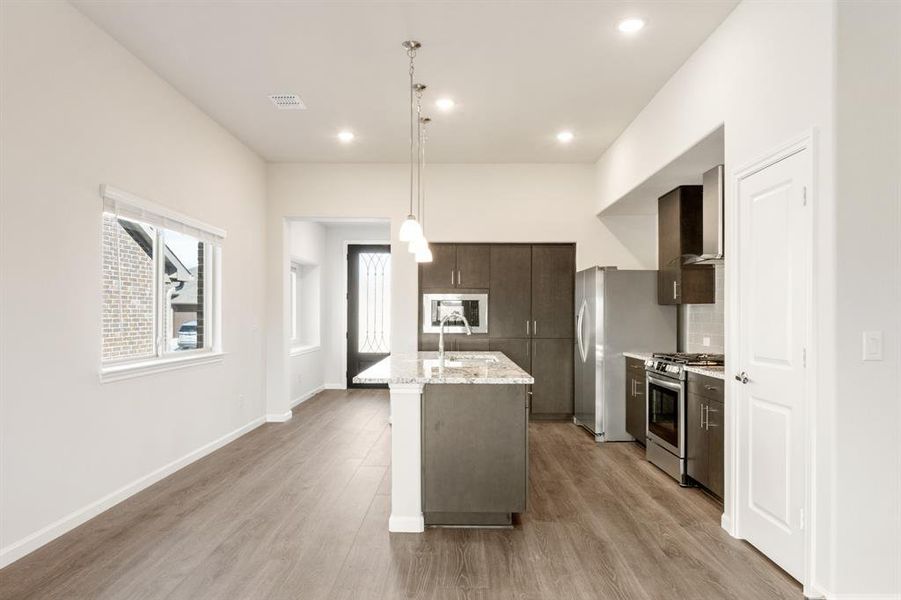 Furnished interior view inside a new home in Eagle Glen Elements, Alvarado (Image 10).