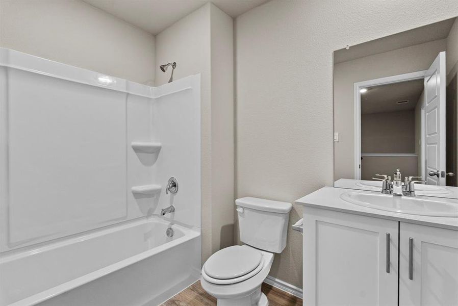 Furnished interior view inside a new home in , Fort Worth (Image 8).