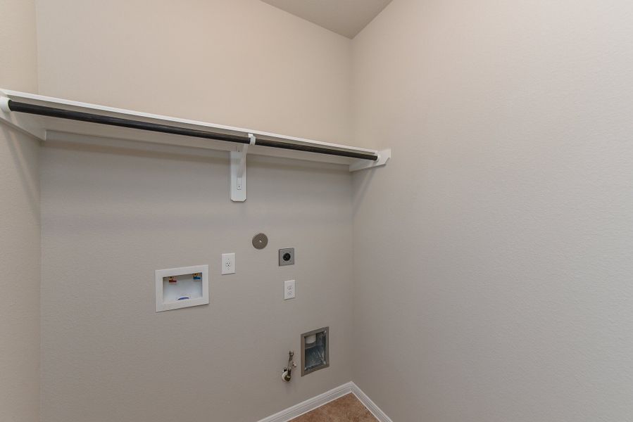 Representative unfurnished interior of a home built from the Floor Plan 2201 by Colina Homes in Grand Magnolia, Magnolia (Image 24).