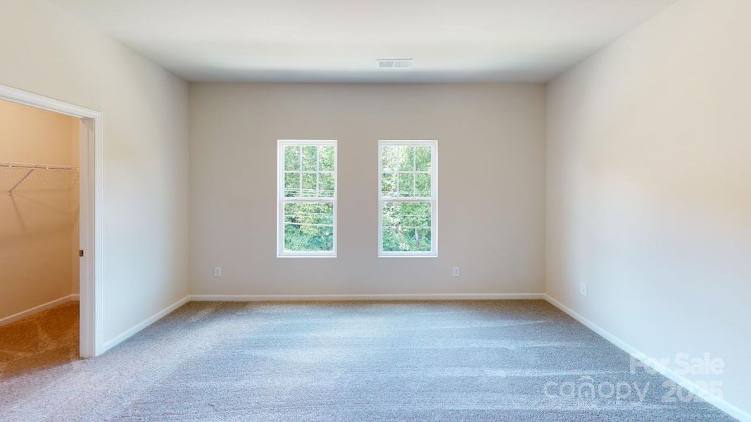Spacious, unfurnished interior of a new home in Vanguard at Vermillion, Huntersville (Image 14).
