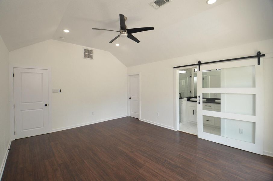 Spacious, unfurnished interior of a new home in , Houston (Image 18). Spacious, unfurnished interior of a new home in , Houston (Image 18).