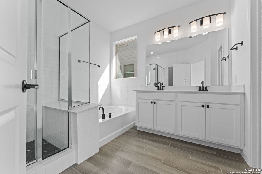 Furnished interior view inside a new home in Lily Springs, Seguin (Image 8).