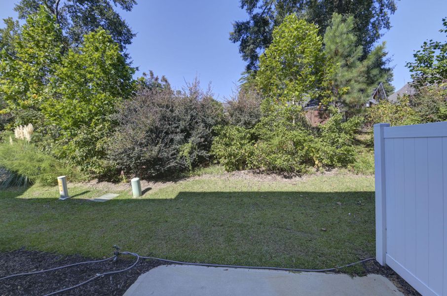Natural landscape and outdoor views near Kensington Place Townhomes in Lexington (Image 42).