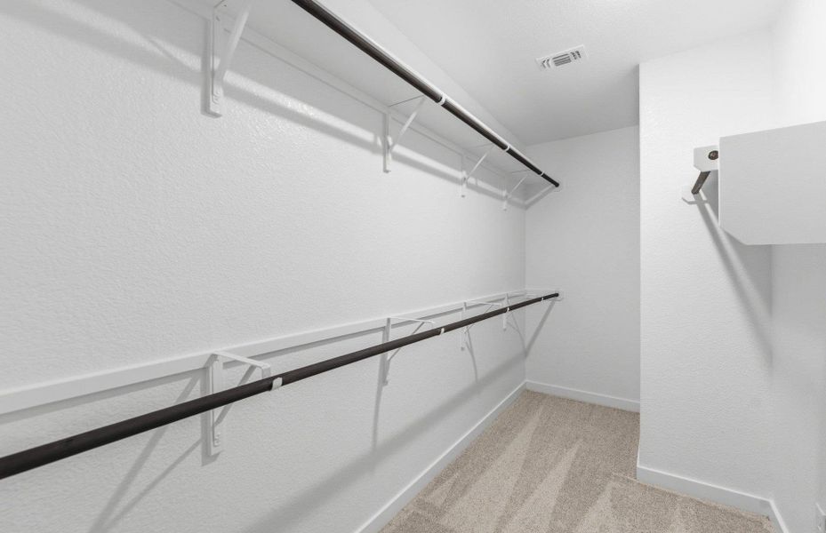Spacious, unfurnished interior of a new home in Santa Rita Ranch, Liberty Hill (Image 26).