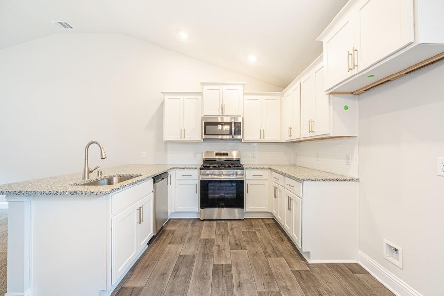 Furnished interior view inside a new home in Stonebrooke, Conroe (Image 6). Furnished interior view inside a new home in Stonebrooke, Conroe (Image 6).
