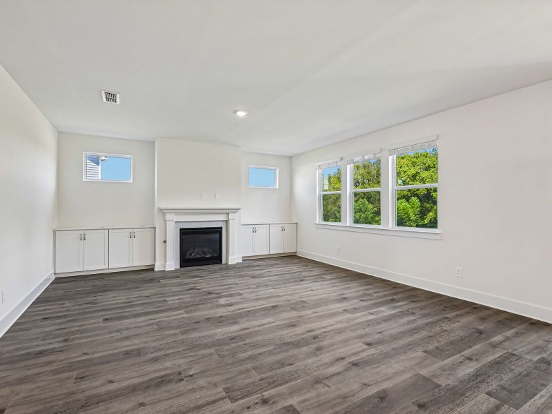 Spacious, unfurnished interior of a new home in Station Hill - Reserve Series, Thompson's Station (Image 12). Spacious, unfurnished interior of a new home in Station Hill - Reserve Series, Thompson's Station (Image 12).