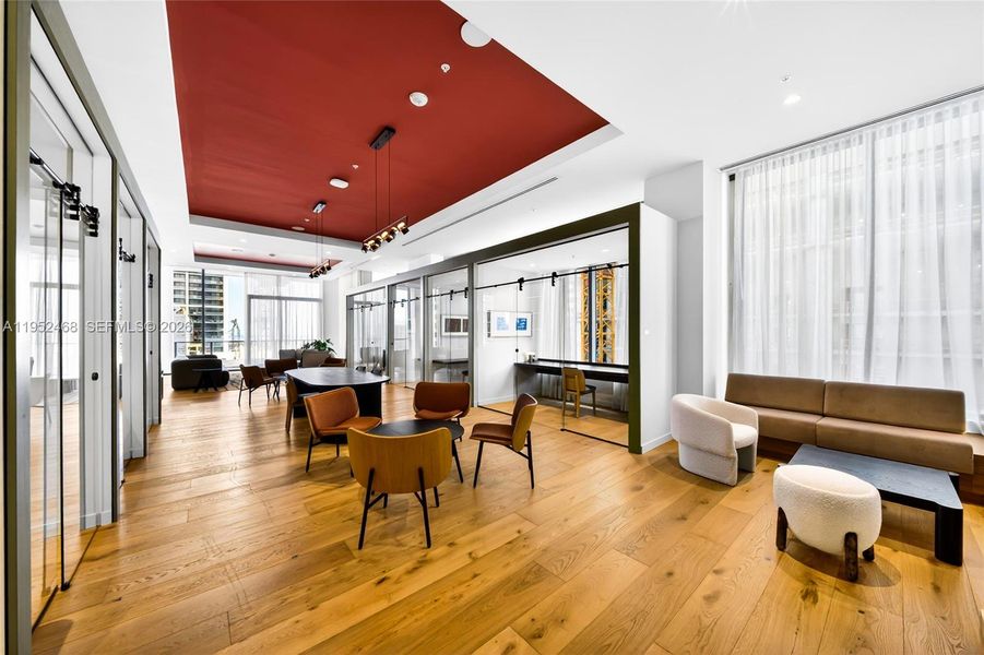 Community amenities in , Miami (Image 21).