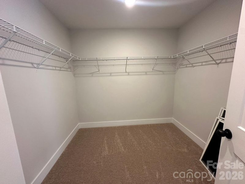 Spacious, unfurnished interior of a new home in Blythe Mill Townhomes, Waxhaw (Image 7).