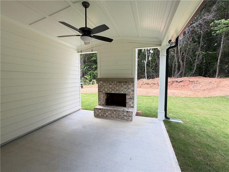 Exterior details and patio area of a home in , Jefferson (Image 3).