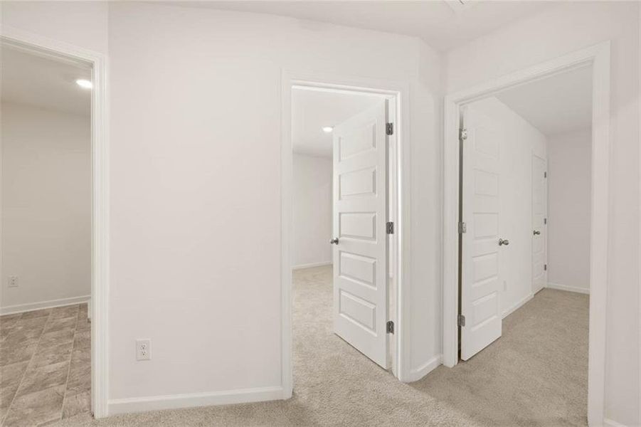 Spacious, unfurnished interior of a new home in Shoal Creek, Hampton (Image 20).