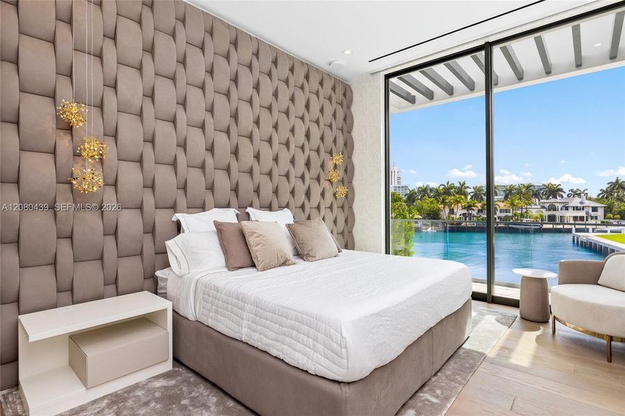 Furnished interior view inside a new home in , Fort Lauderdale (Image 29).