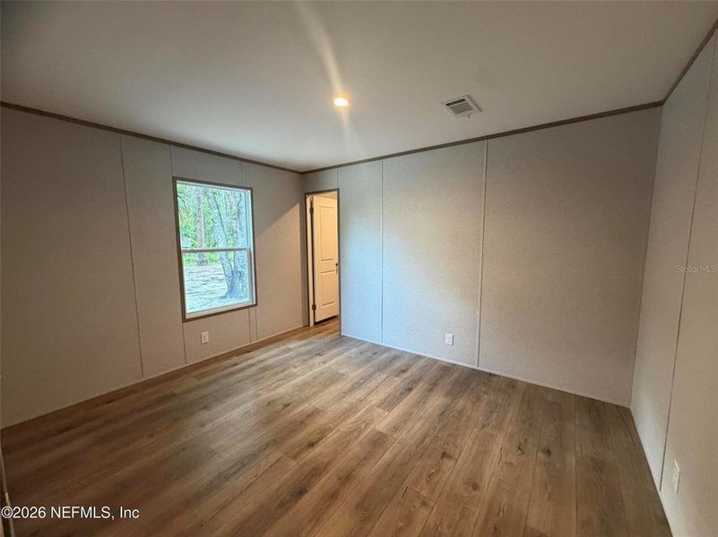 Spacious, unfurnished interior of a new home in , Interlachen (Image 29).