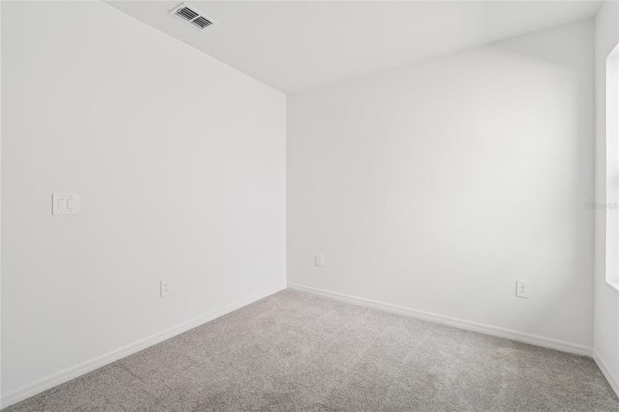 Spacious, unfurnished interior of a new home in Southpointe, Palmetto (Image 18).