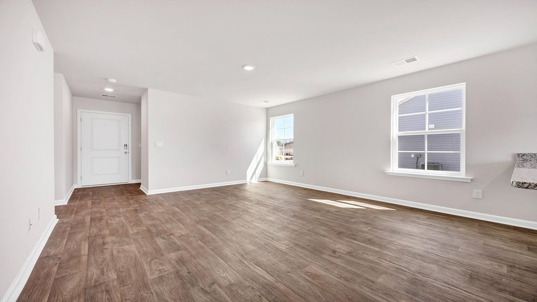 Spacious, unfurnished interior of a new home in The Park at Wilkinson, Orangeburg (Image 20).