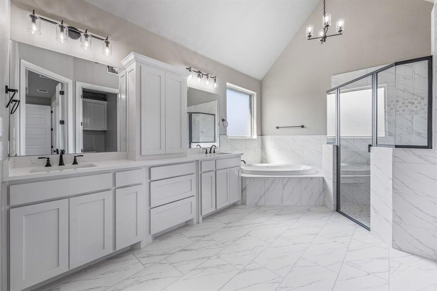 Furnished interior view inside a new home in Pecan Plantation, Granbury (Image 17).