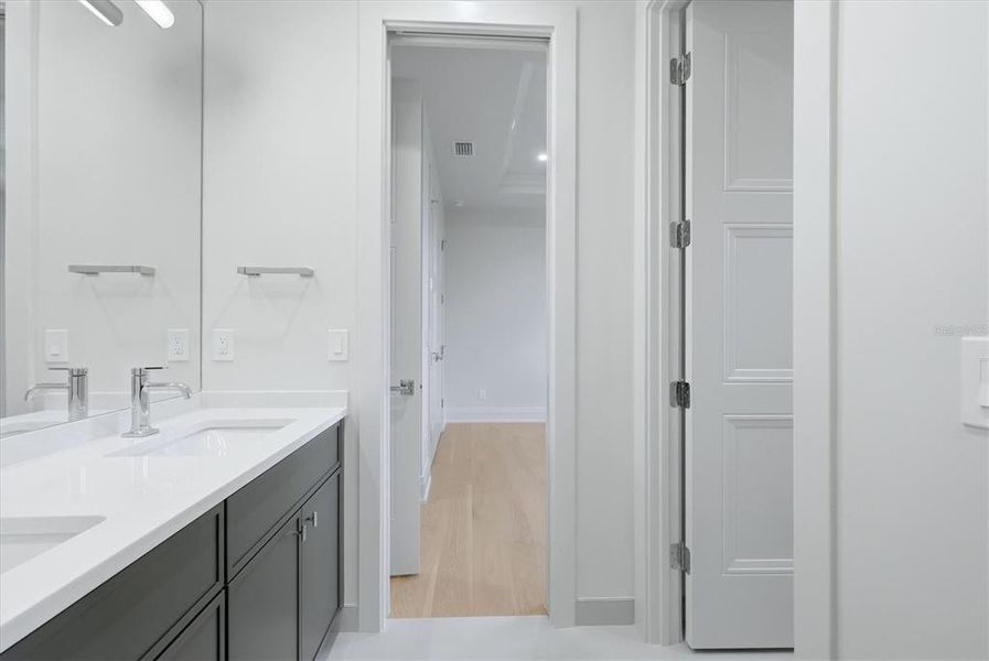 Furnished interior view inside a new home in , Sarasota (Image 46).