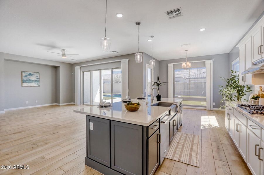 15 Kitchen