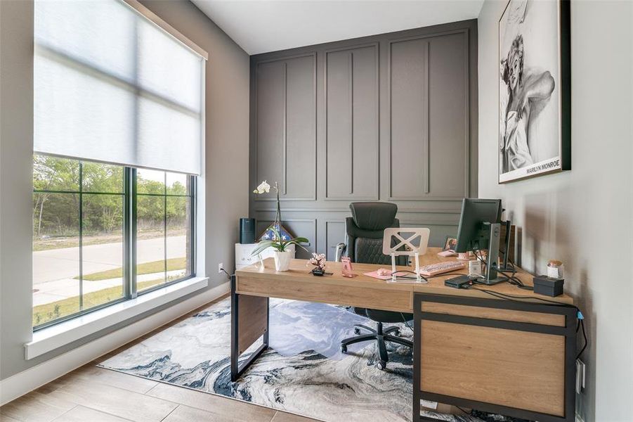 Furnished interior view inside a new home in Somerset Park, Rockwall (Image 21).