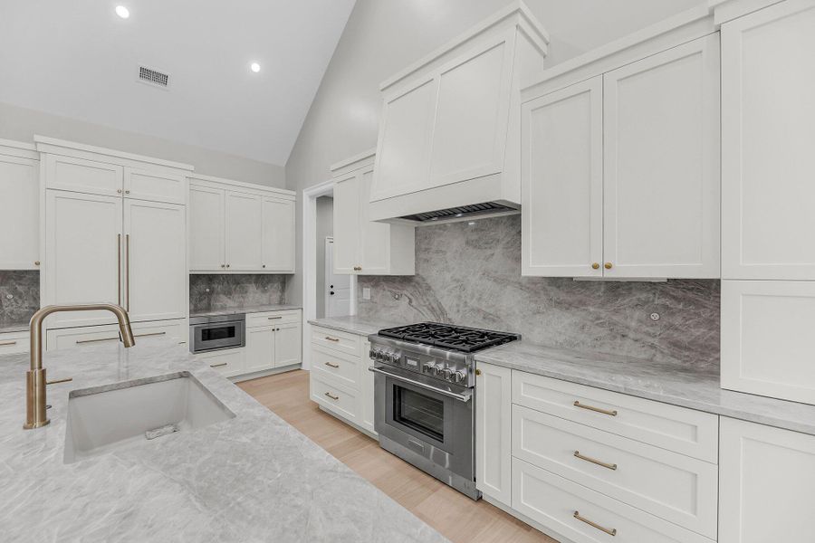 Furnished interior view inside a new home in , Johns Island (Image 7). Furnished interior view inside a new home in , Johns Island (Image 7).