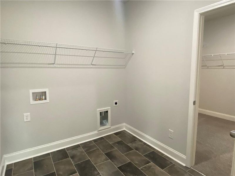 Spacious, unfurnished interior of a new home in , Jefferson (Image 43).