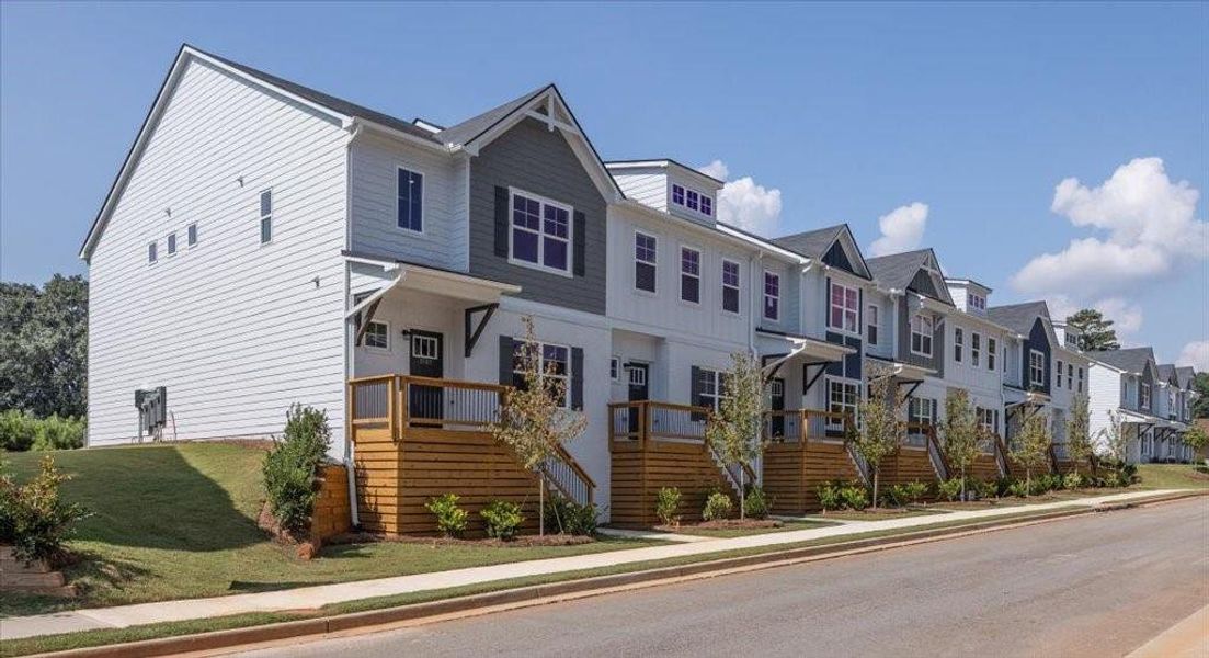 Image 31 of a home in Old Salem Crossing.