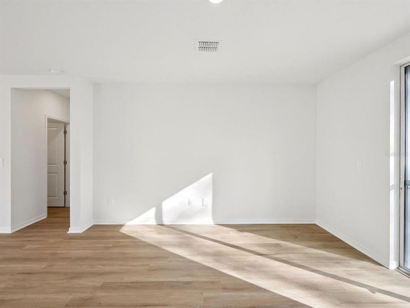 Spacious, unfurnished interior of a new home in Oakfield Trails - Premier Series, Parrish (Image 12).