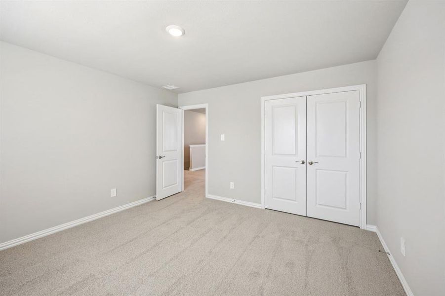 Photo is not of the actual home, but is an inspirational photo of builder’s model home and may depict options, furnishings, and/or decorator features that are not included. Photo is not of the actual home, but is an inspirational photo of builder’s model home and may depict options, furnishings, and/or decorator features that are not included.