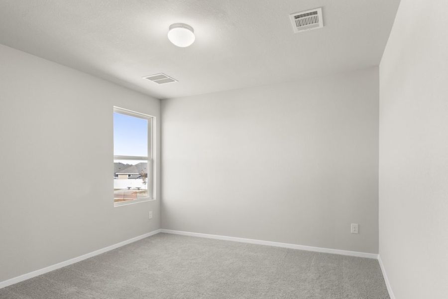 Spacious, unfurnished interior of a new home in Harvest Ridge, Elgin (Image 12).