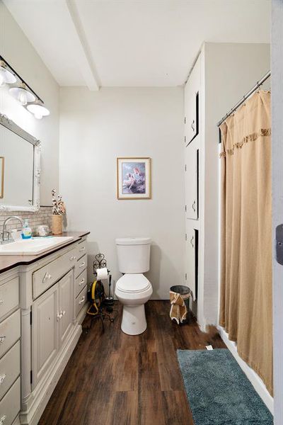 Furnished interior view inside a new home in , Blossom (Image 12).