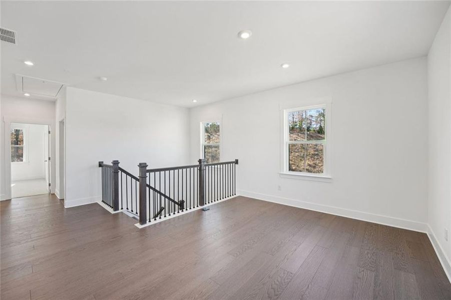 Spacious, unfurnished interior of a new home in Sterling Pointe, Cumming (Image 69).