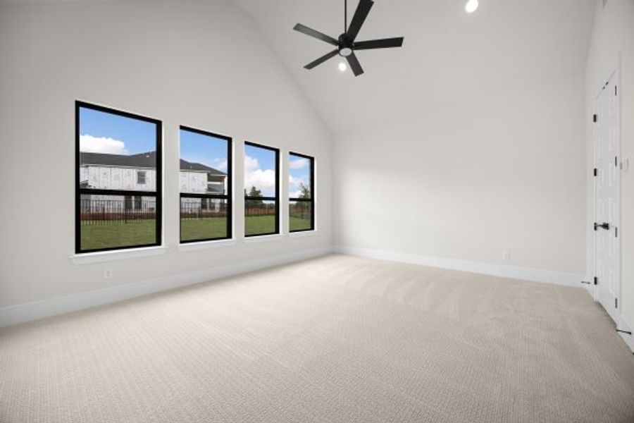 Spacious, unfurnished interior of a new home in Heath Golf and Yacht Club, Heath (Image 31).