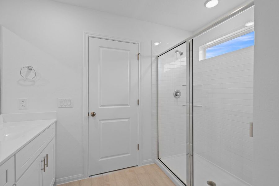 Furnished interior view inside a new home in Ellerden, Tomball (Image 6). Furnished interior view inside a new home in Ellerden, Tomball (Image 6).