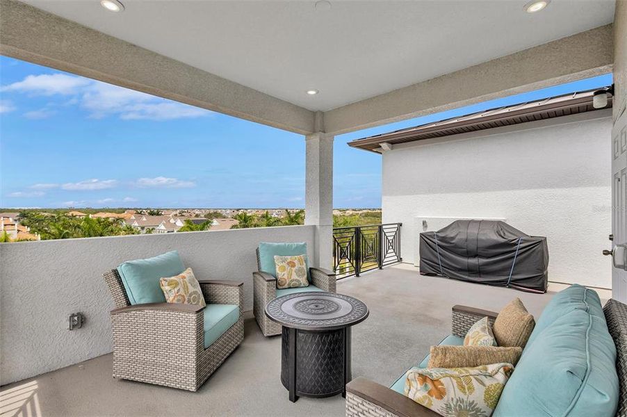 Exterior details and patio area of a home in , Ruskin (Image 28). Exterior details and patio area of a home in , Ruskin (Image 28).