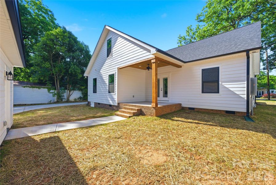 Indoor/outdoor living made easy with French doors leading to the back porch and expansive backyard