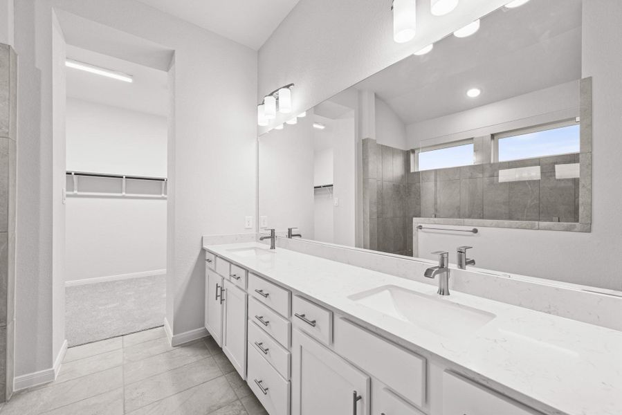 Furnished interior view inside a new home in The Grand Prairie 50’, Hockley (Image 8).