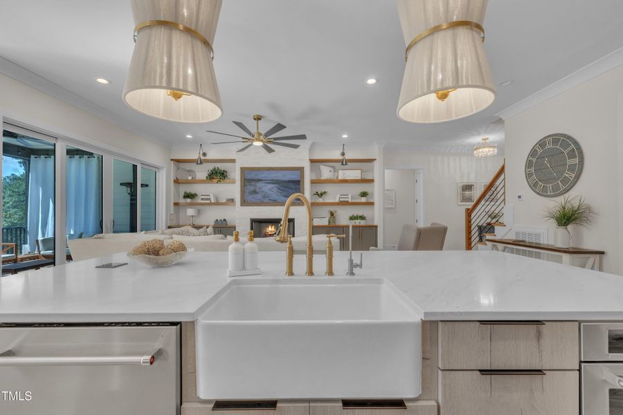 25-1120 Springdale Dr-18