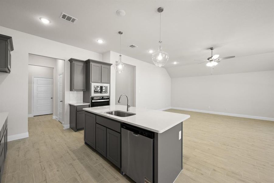 1088 Foxtail- Kitchen-3