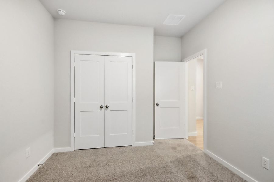 Spacious, unfurnished interior of a new home in Caney Mills, Conroe (Image 12). Spacious, unfurnished interior of a new home in Caney Mills, Conroe (Image 12).