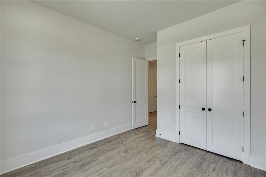 Spacious, unfurnished interior of a new home in , Statham (Image 35).