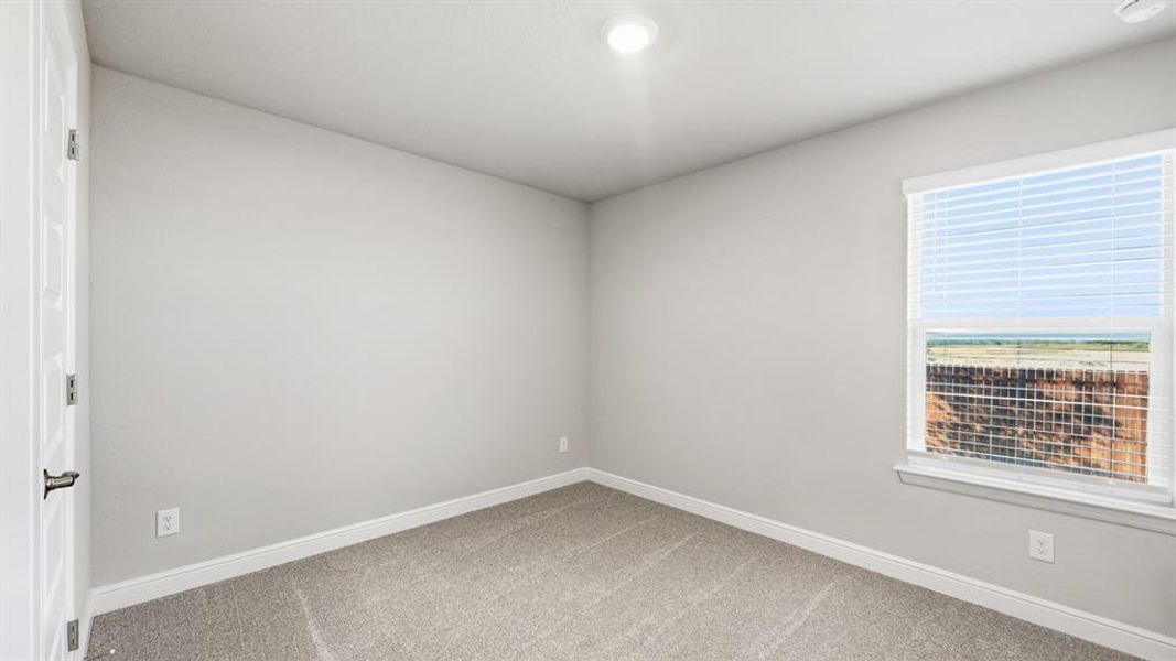 Spacious, unfurnished interior of a new home in Parkerville Meadows, DeSoto (Image 12).