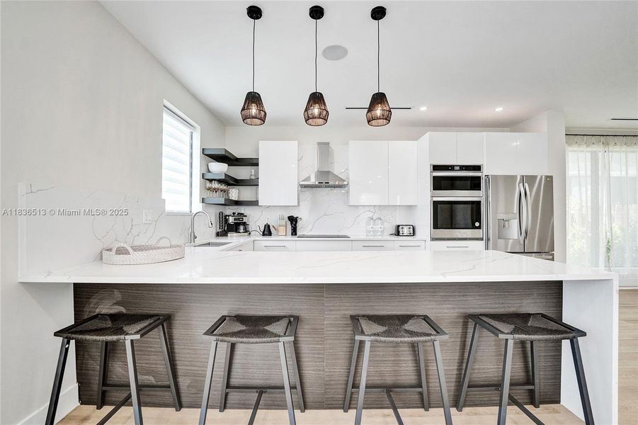 Furnished interior view inside a new home in , Fort Lauderdale (Image 26).