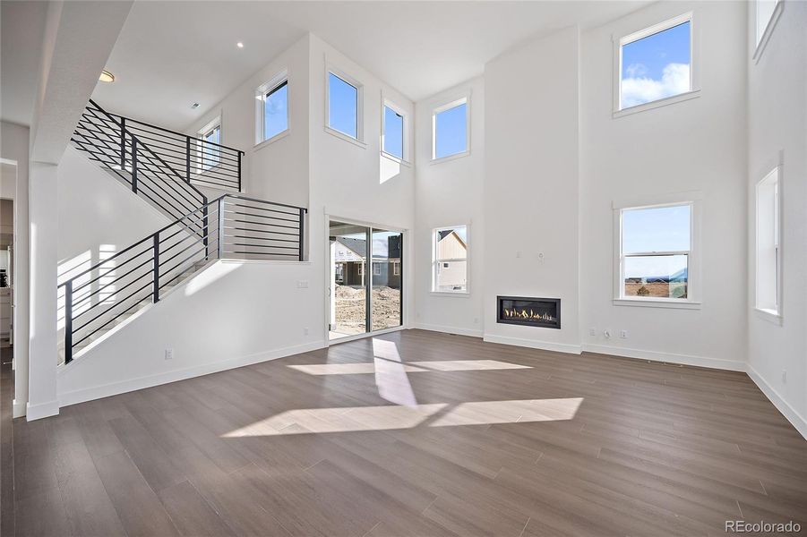 Spacious, unfurnished interior of a new home in Jackson Creek, Monument (Image 23).