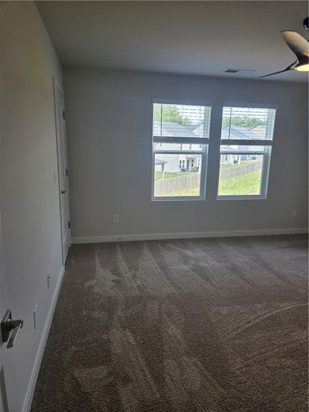 Spacious, unfurnished interior of a new home in Creekbend Overlook, South Fulton (Image 17).