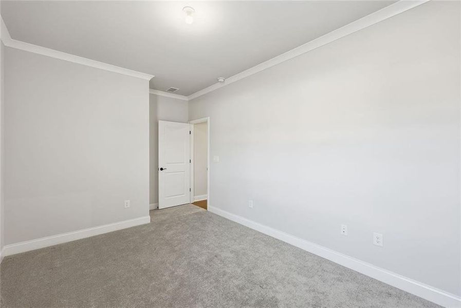 Spacious, unfurnished interior of a new home in Berkeley Mill, Cumming (Image 17).