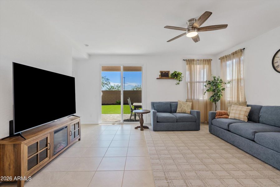 24-DSC02692 24-DSC02692