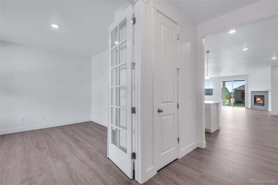 Spacious, unfurnished interior of a new home in Vantage, Berthoud (Image 22).